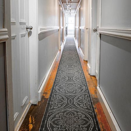 The Cambie Hostel Seymour Ванкувер Экстерьер фото